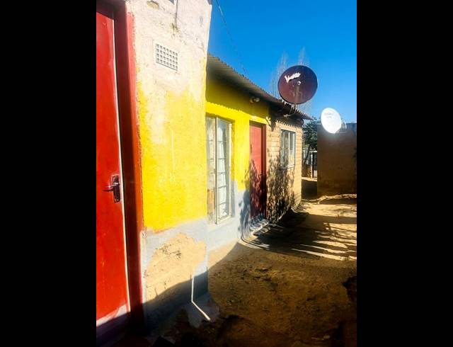 0 BEDROOM HOUSE FOR SALE IN COSMO CITY